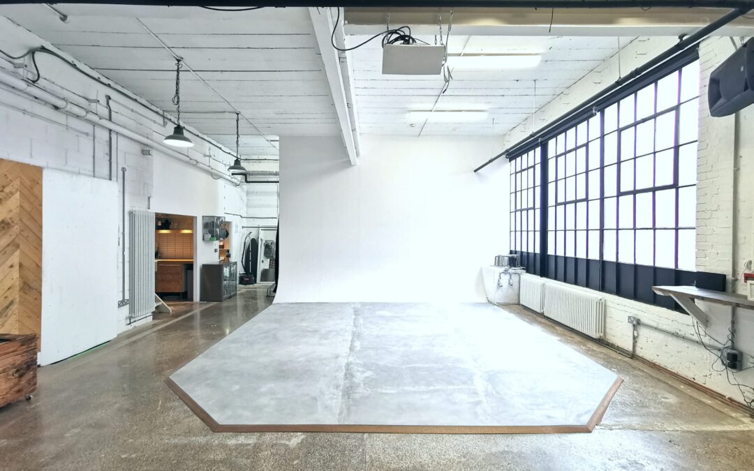 Come in from the cold! New heated concrete cove in London